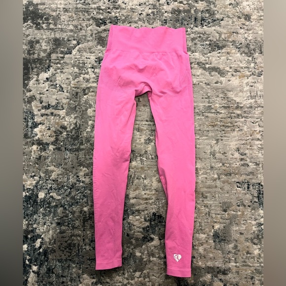 Women’s Best Seamless Leggings - Picture 2 of 4